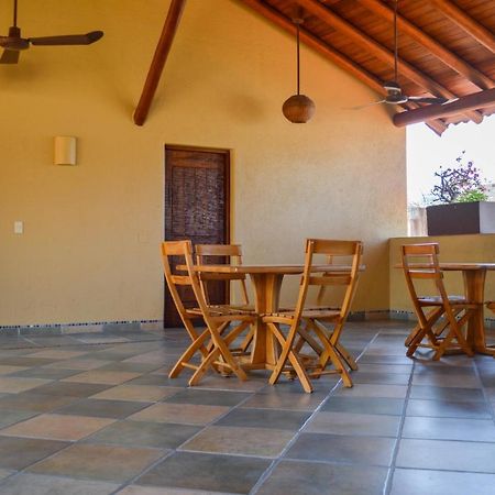 Casa Celeste Hotel Zihuatanejo Exterior foto